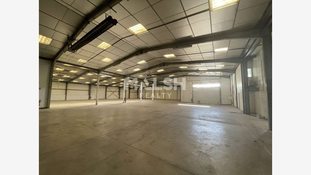 Local d'activités à vendre à Civrieux-d'Azergues
