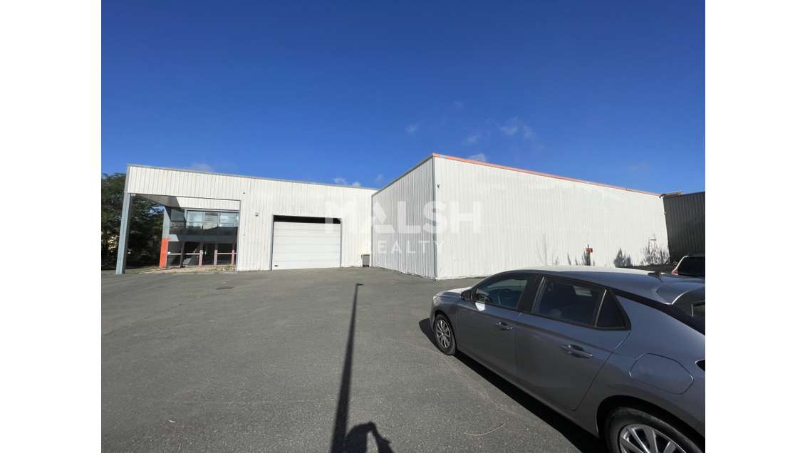 Local d'activités à vendre à Civrieux-d'Azergues