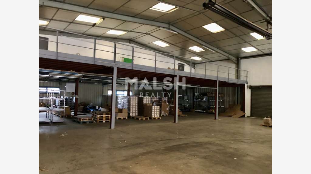 Local d'activités à vendre à Civrieux-d'Azergues