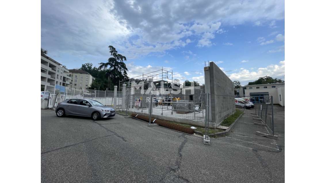 Local d'activités neuf à vendre à Francheville