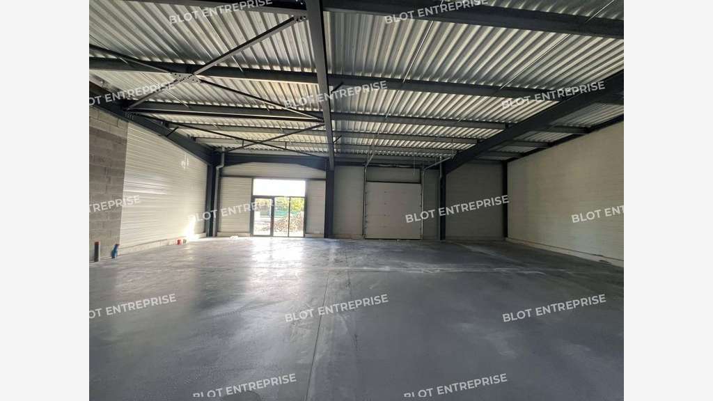 A vendre local d'activités 262m² à La Bouëxière