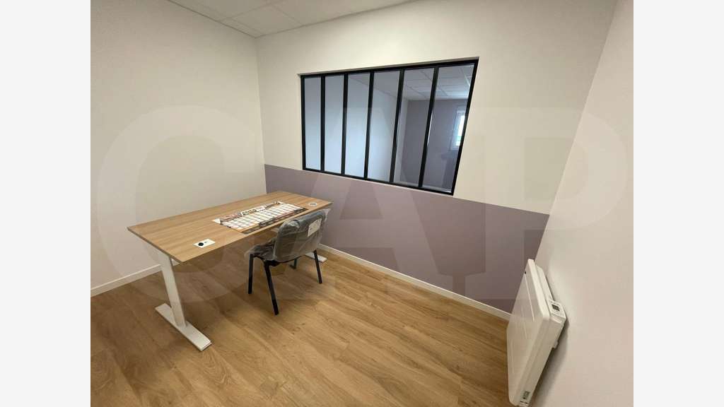 Local à vendre 300m² à Liffré A84