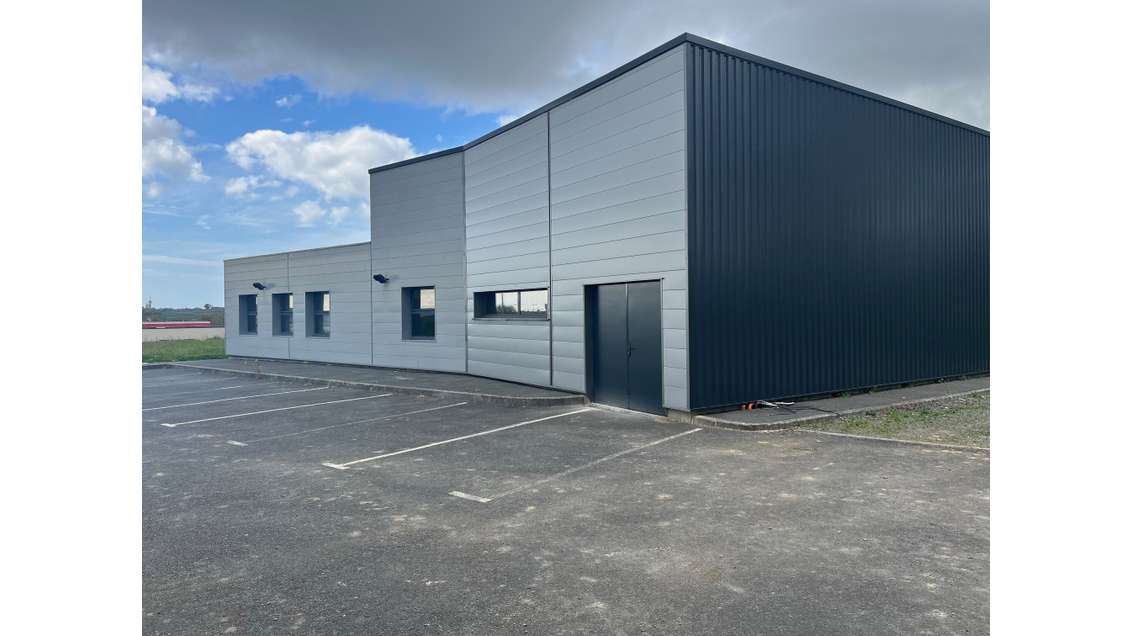A vendre local d'activité 200m² à Minihy-Treguier