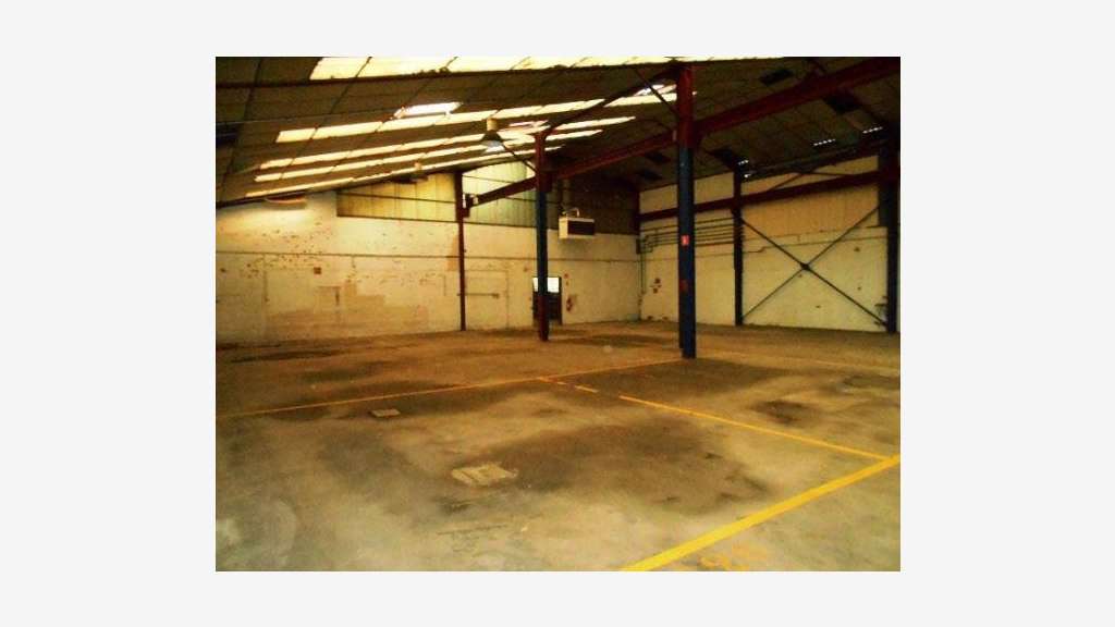 AV local Industriel 5314m² à Montigny-en-Cambrai