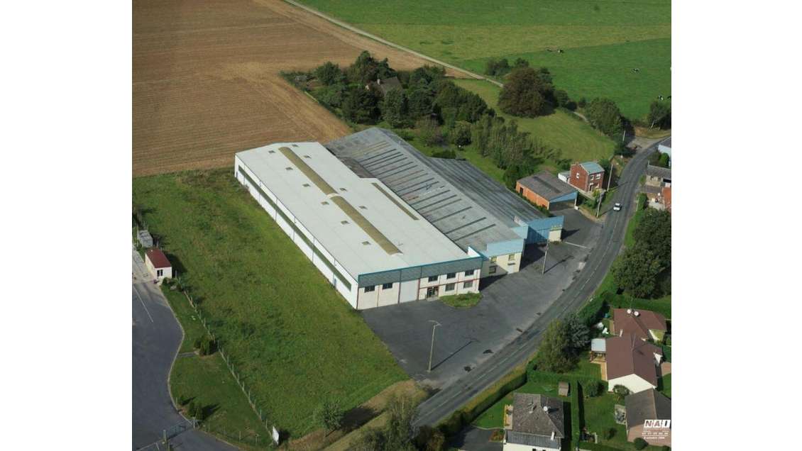 AV local Industriel 5314m² à Montigny-en-Cambrai