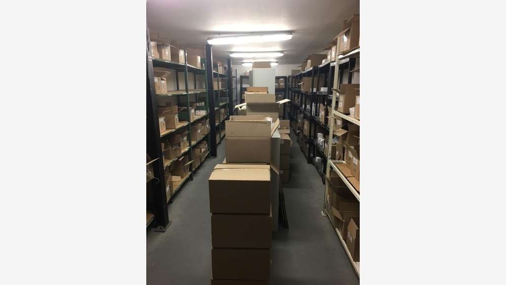A vendre local d'activités de 470m² à Mormoiron