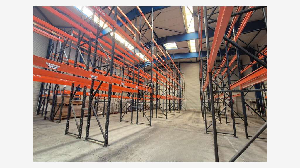 Local d'activité de 3200m² à vendre Perpignan Nord