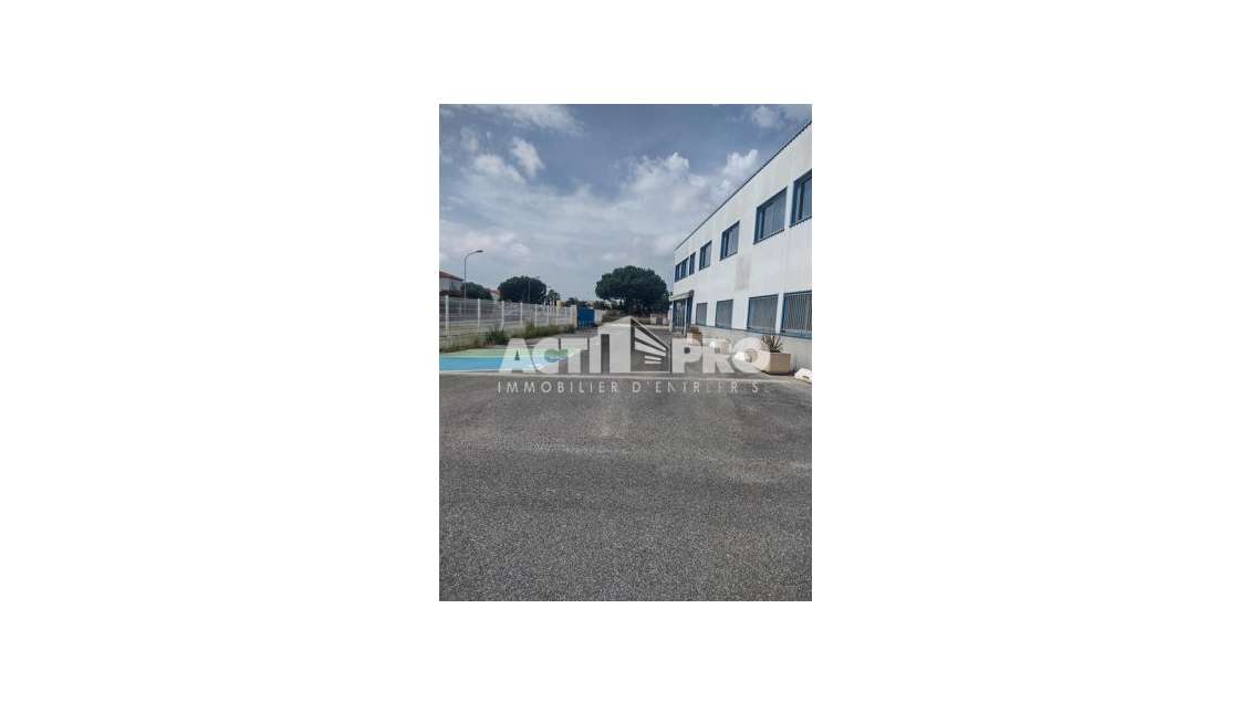 Vente locaux d'activité 1940m² sur Perpignan