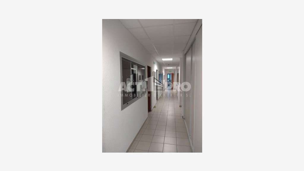 Vente locaux d'activité 1940m² sur Perpignan