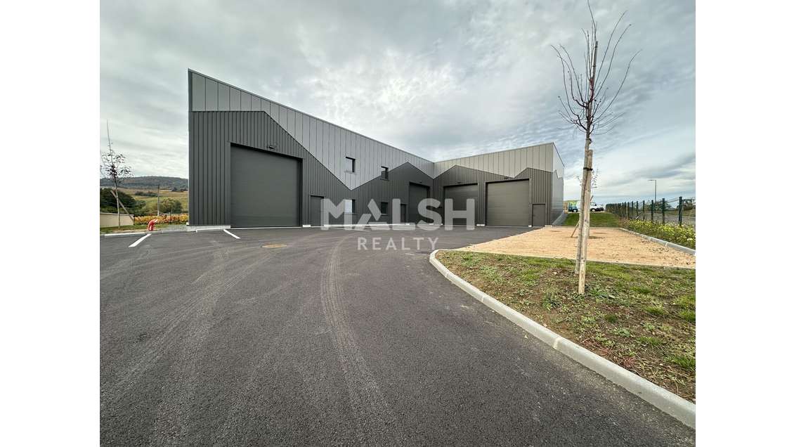 Locaux d'activités neufs à St-Etienne-la-Varenne