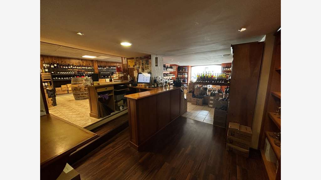 Murs commerciaux ou pro 261m² à vendre à Angers