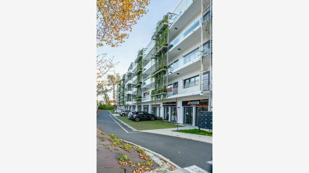 Vente local 211m² R+4 neuf à Anglet Maignon