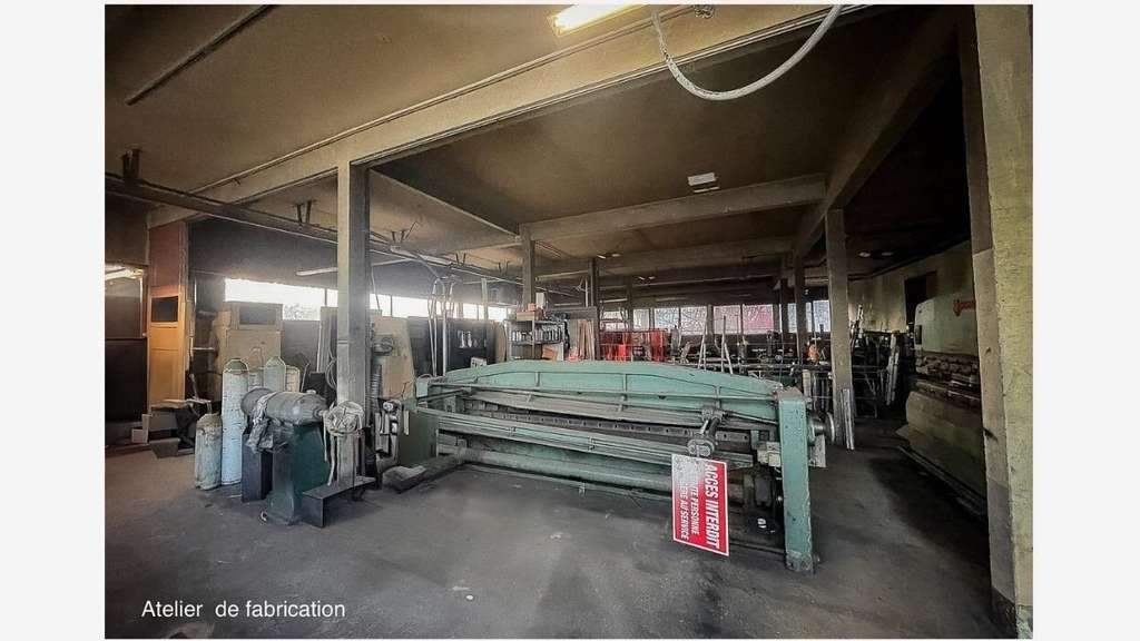 Vente local d'activité bureaux 987m² à Annemasse