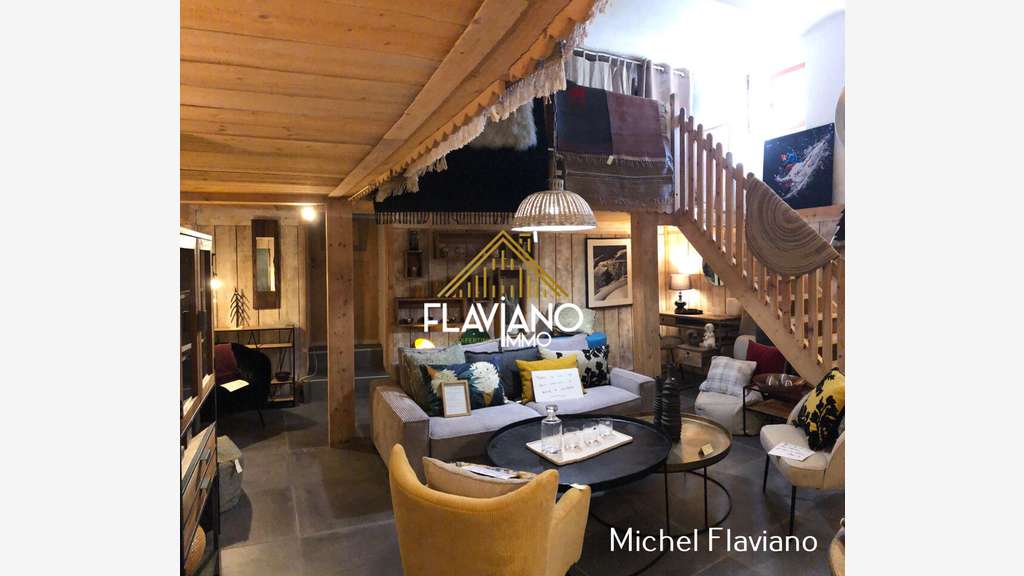 Vente murs commerciaux 188m² Barcelonnette centre