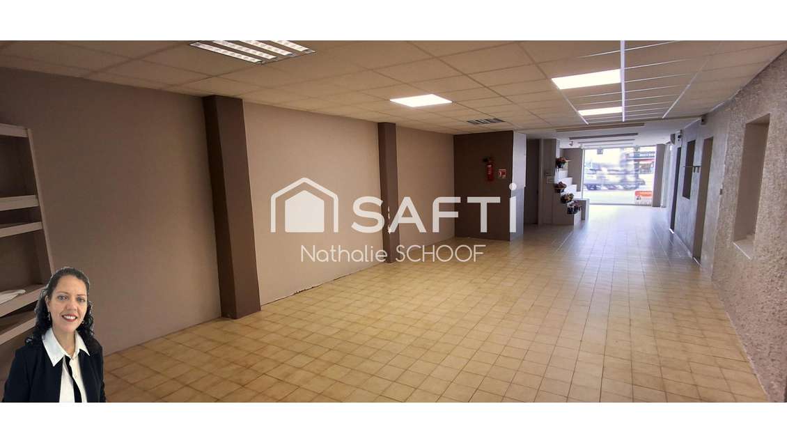 Vente local 150m² et appart proche centre de Baud