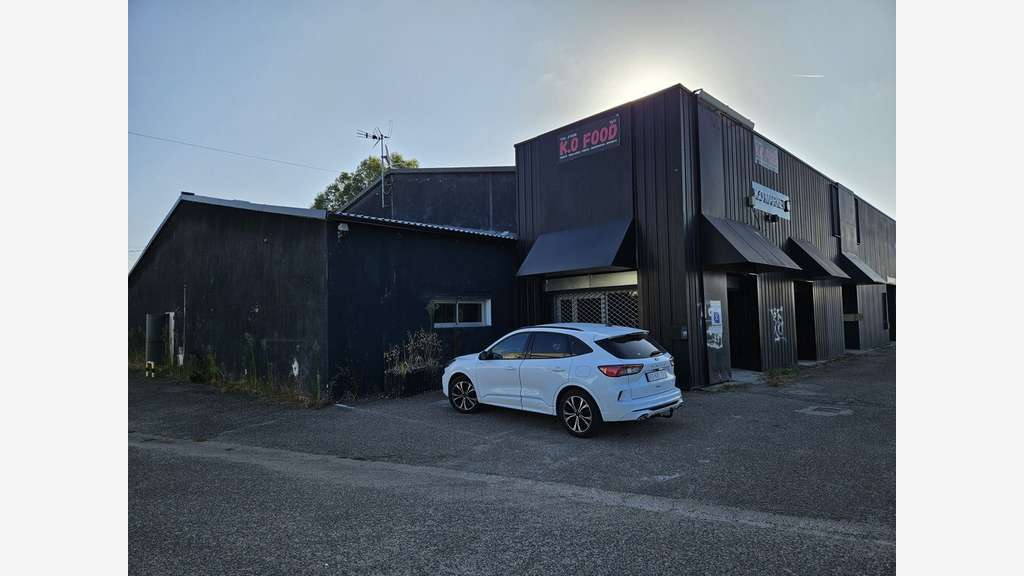 Vente local commercial 550m² périphérie d'Agen