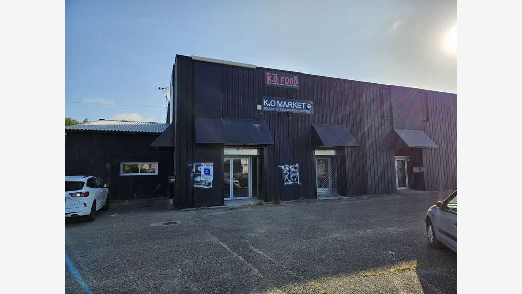 Vente local commercial 550m² périphérie d'Agen