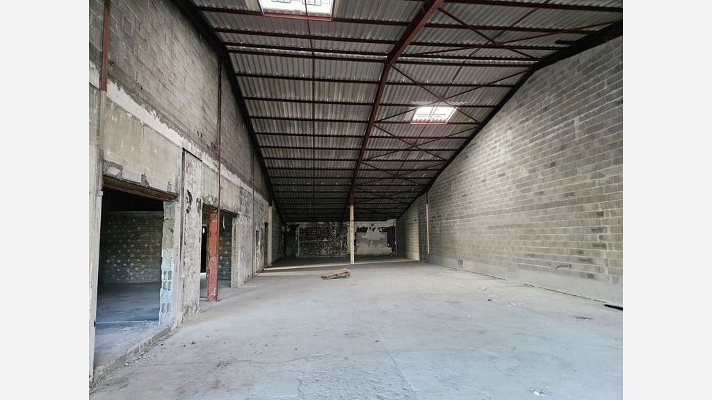 Vente local commercial 550m² périphérie d'Agen