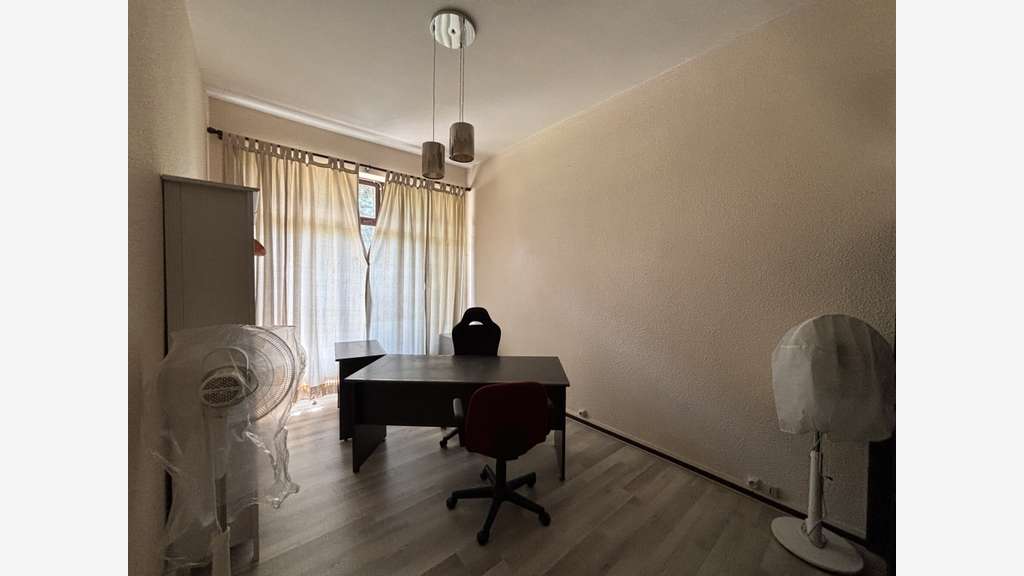 Vente superbe local professionnel 113m² à Grenoble