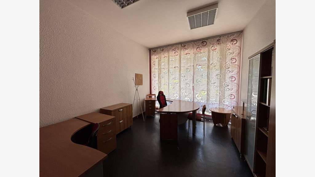 Vente superbe local professionnel 113m² à Grenoble