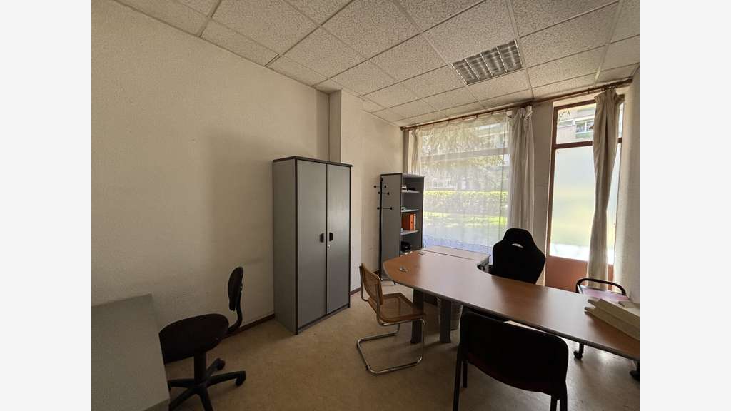 Vente superbe local professionnel 113m² à Grenoble