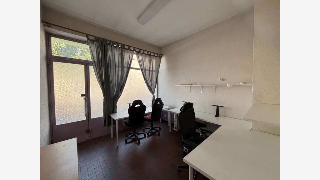 Vente superbe local professionnel 113m² à Grenoble