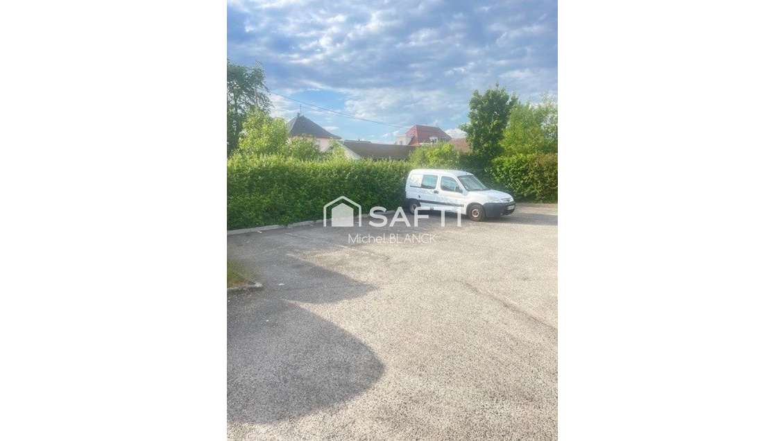 Vente local 92m² + parkings bel empl Horbourg-Wihr
