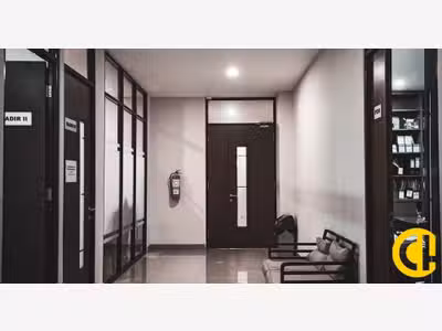 Cède bureaux lumineux de 150m² en centre-ville Ain