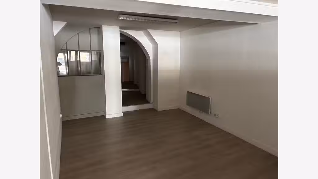 Cède bureaux lumineux de 150m² en centre-ville Ain