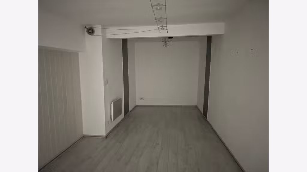 Cède bureaux lumineux de 150m² en centre-ville Ain