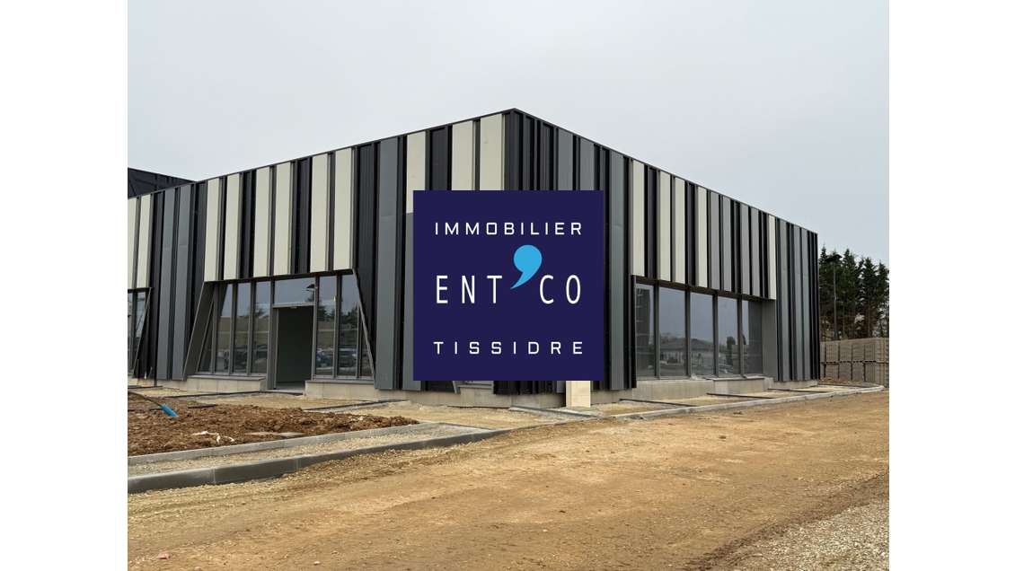 Vente local 2242m² en zone comm à Marmande RD933