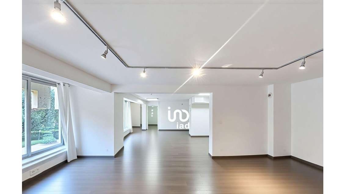 Vente locaux professionnels 158m² à Menton Centre