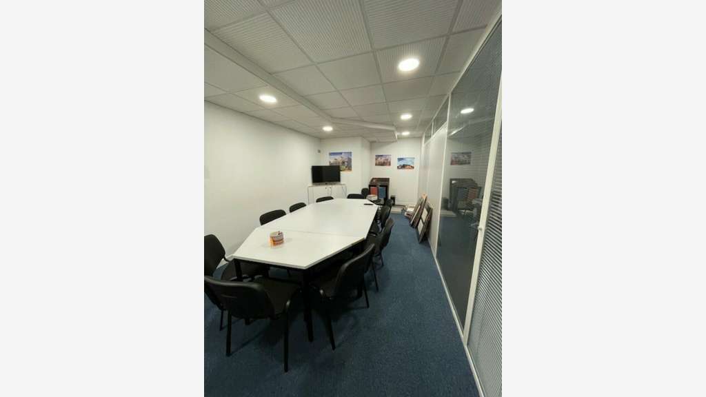 Murs commerciaux à vendre empl stratégique Rennes