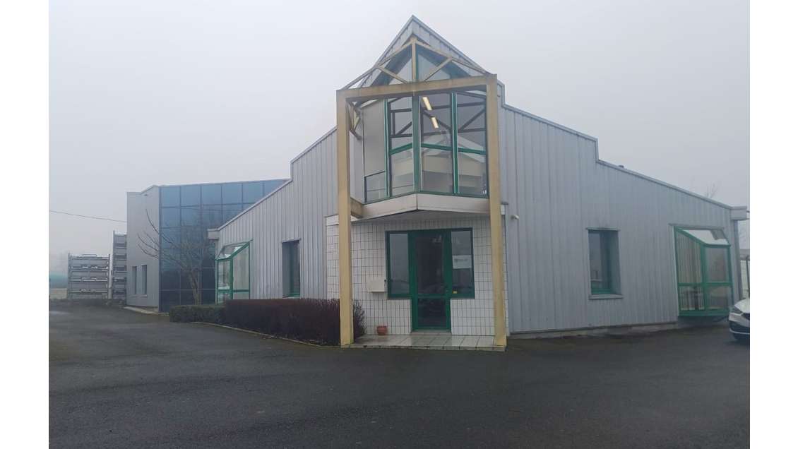 A vendre immeuble de bureaux agglo Laval (53)