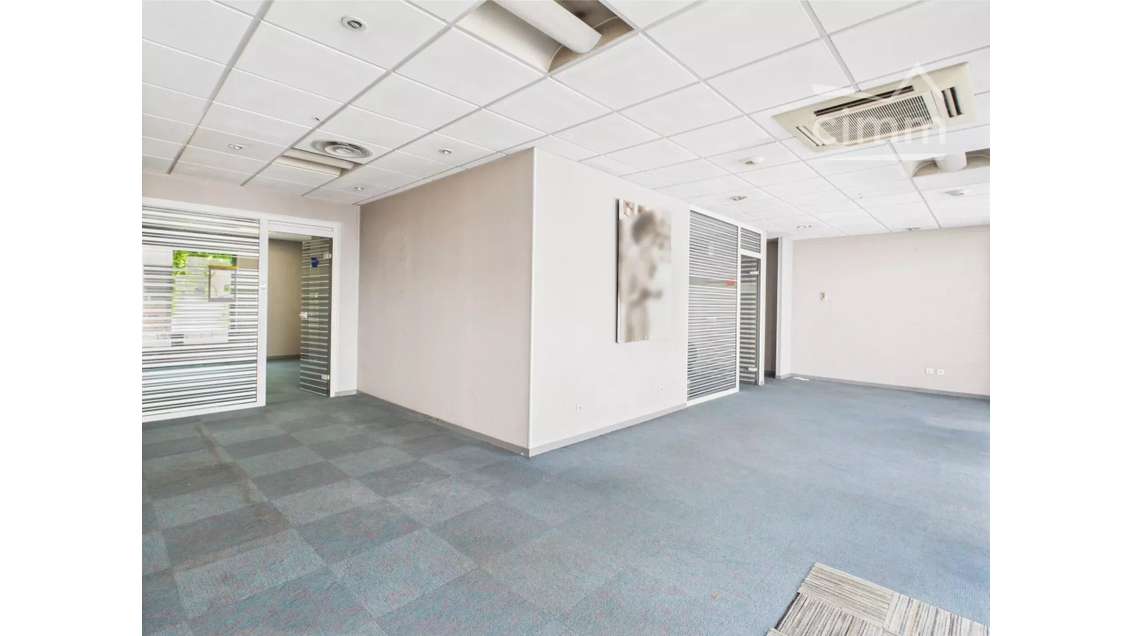 AV local 88m² Saint-Martin-d’Hères Av. A.Croizat 