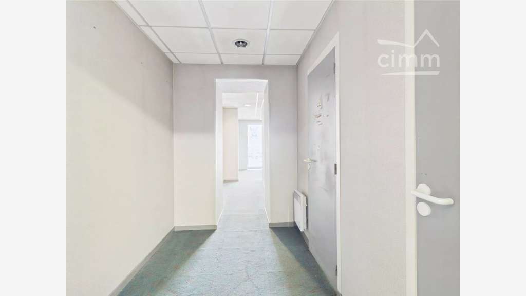 AV local 88m² Saint-Martin-d’Hères Av. A.Croizat