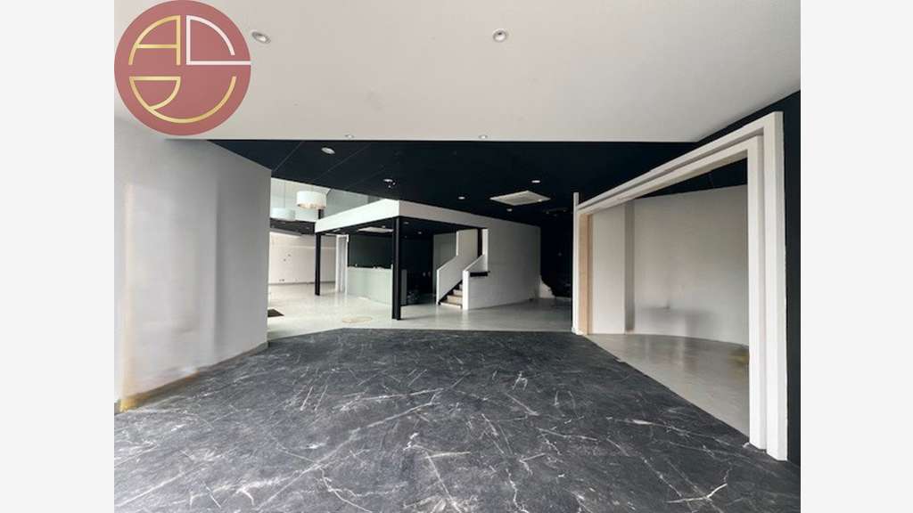 Vente local commercial 200m² Toulouse Sud-Est