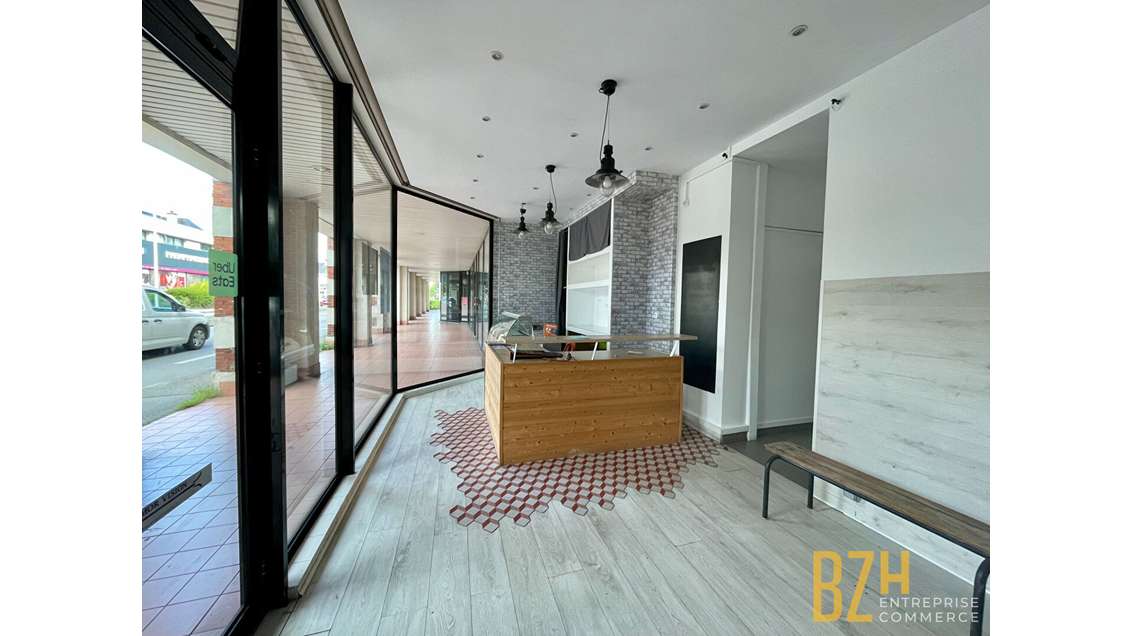 A vendre local 44m² à Vannes quartier Pompidou