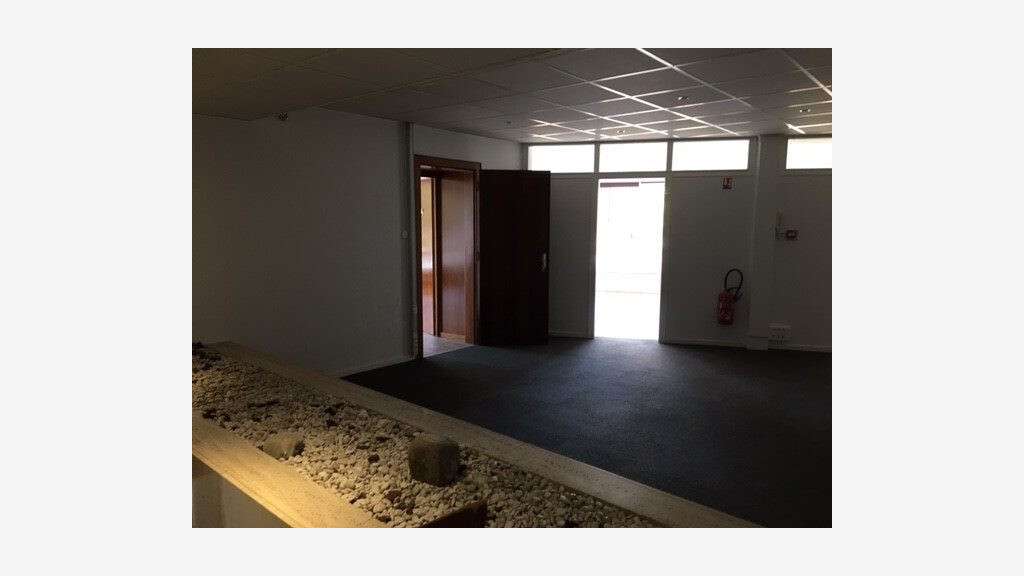 AV locaux professionnels 292m² Strasbourg Contades