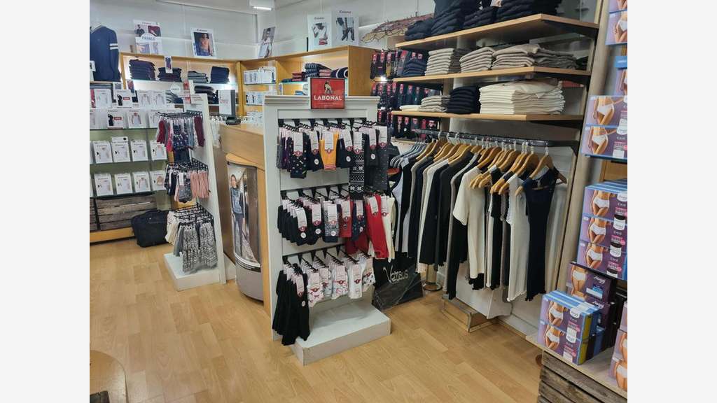 Cède local commercial 54m² empl N°1 centre Brive