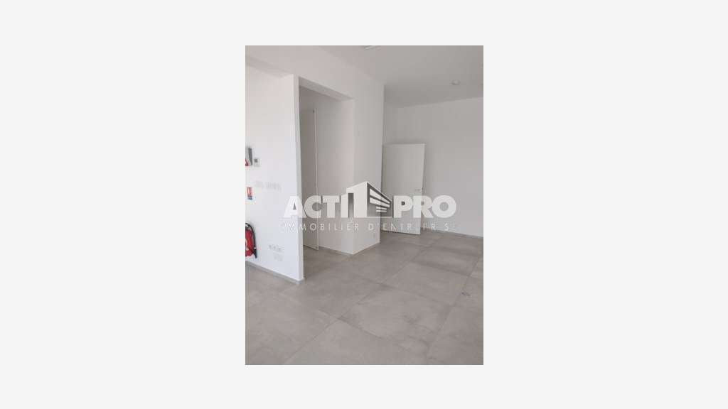 Vente local en front de mer à Canet-en-Roussillon