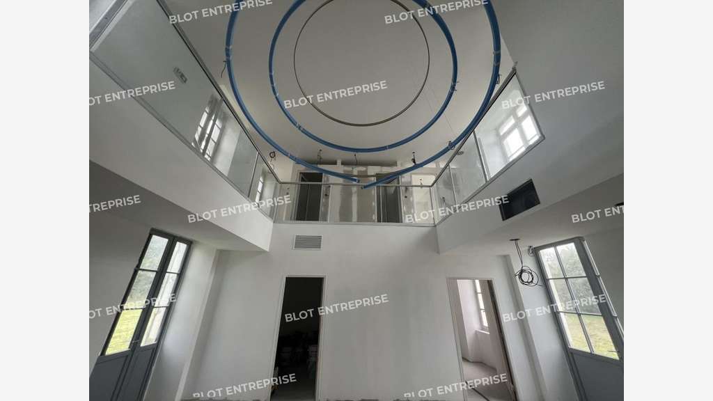 À vendre magnifique manoir 600m² aux Sorinières