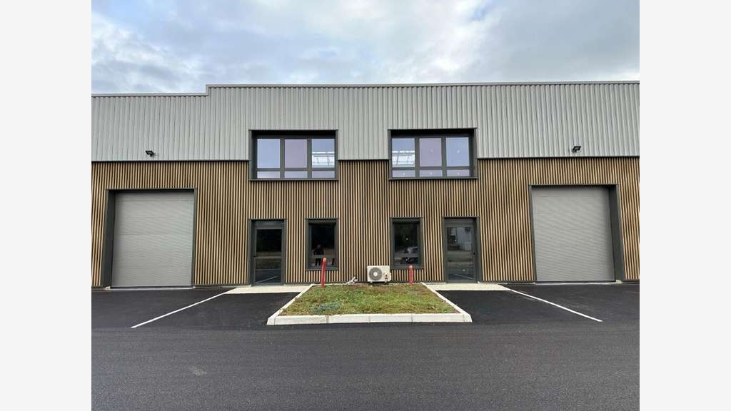 AV murs d'activité 178m² actipark Bourgoin lot A11