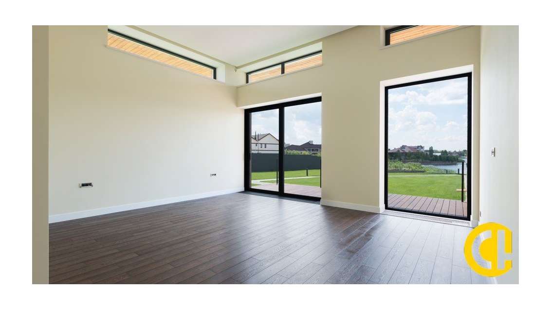 MURS COMMERCIAUX 750m²