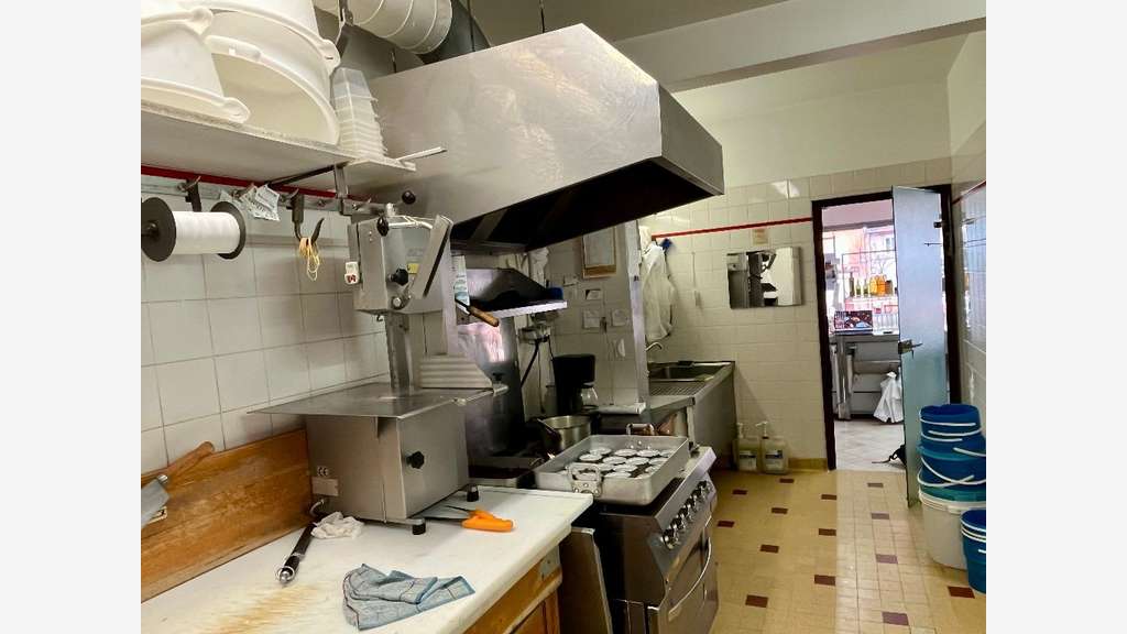 Vente murs commerciaux boucherie à Bourg-de-Péage