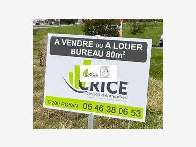 Vente murs commerciaux bureaux 75m² à Les Gonds