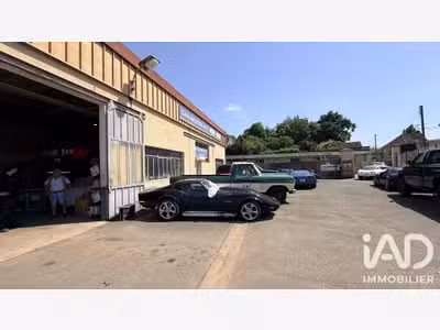 Vente murs rentabilité brute 8.4% à Garancières