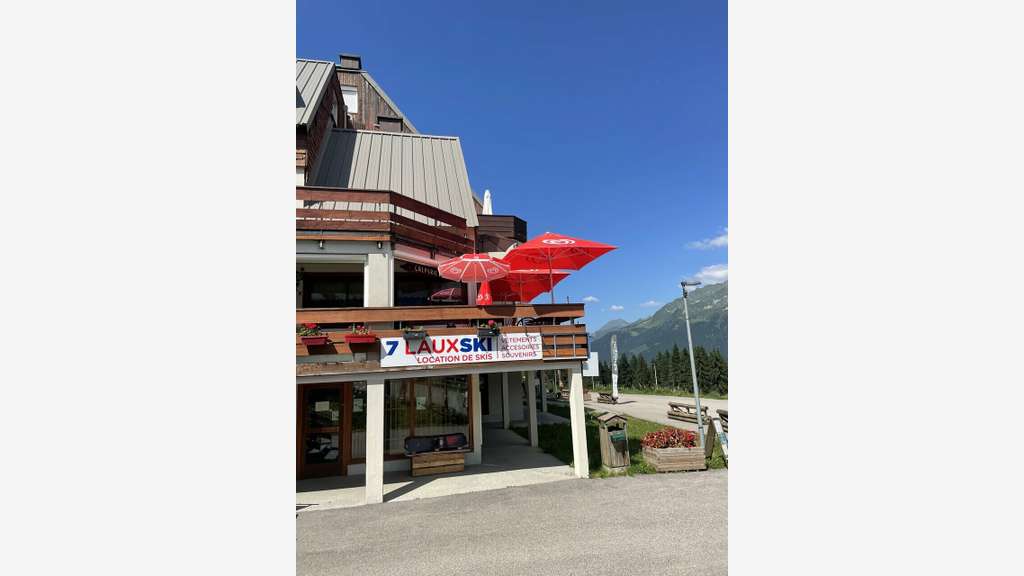 AV LOCAL COMMERCIAL RESTAURANT 95M2 LA FERRIERE