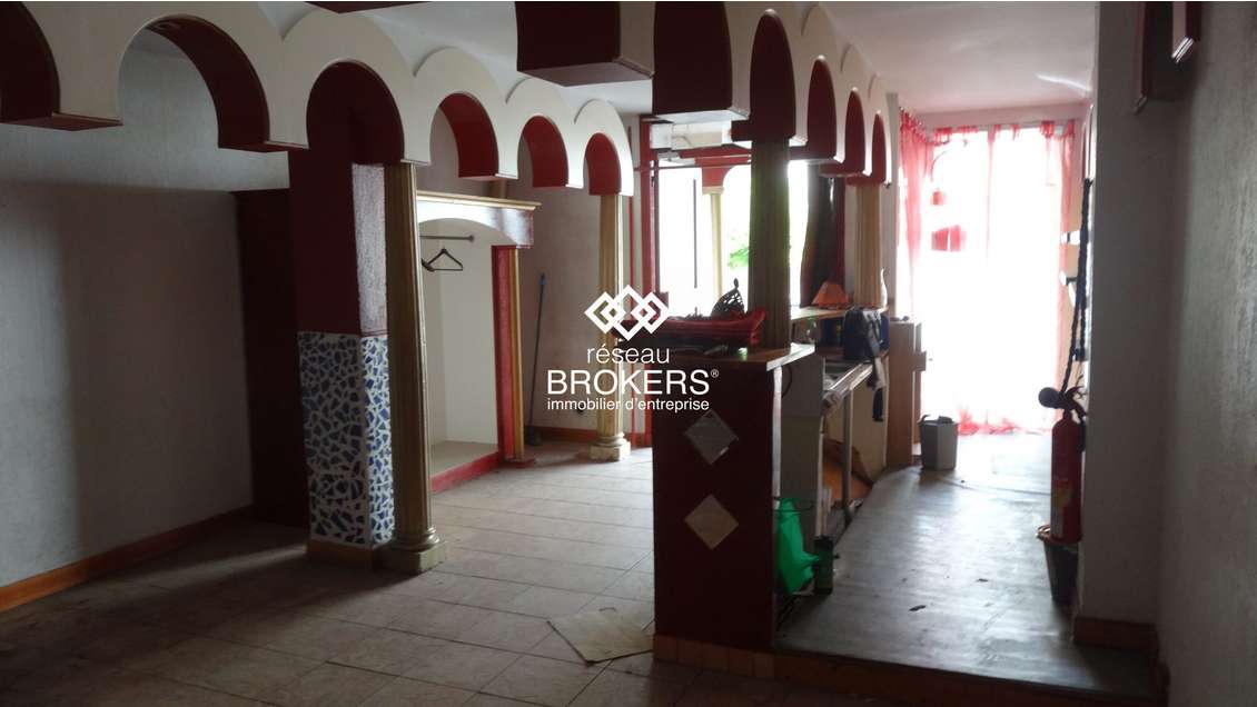 Vente murs commerciaux 160m² centre ville de Melun