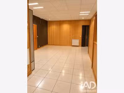Vente murs institut de beauté à Mont-Dore